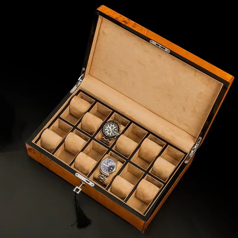 Présentoir de Montre en Bois a - Luxury Watch Image avis et prix